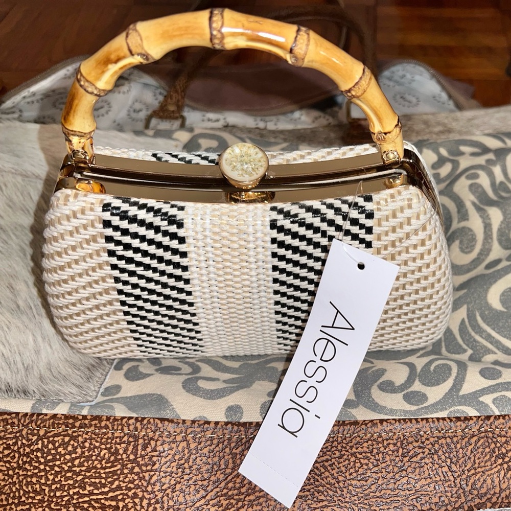 Alessia | Clutch